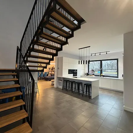 Enklawa - Nowoczesny Dom Nad Jeziorem, 6 Sypialni, Jacuzzi * Winiec